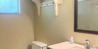 200 East Myrtle Street Gallery 6