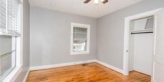 Cozy 2BD/2BTH in South Knoxville Gallery 11