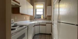 Large 4 bed in Allston Gallery 10