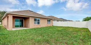Sunny, Move-In Ready 4-Bed Home in Winter Haven with Modern Finishes and Two-Car Garage Gallery 32