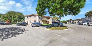 906 Twin Lakes Dr 906 Twin Lakes Dr Gallery 2