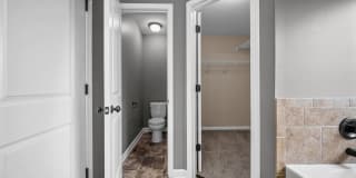 Pet Friendly Three Bedroom! Gallery 30