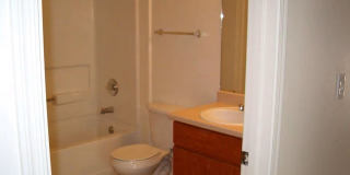 Roosevelt Commons Gallery 16