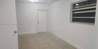 2736 NW 15th St Gallery 1