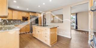 Beautiful Home with 2 Car Garage and Fenced Back Yard Gallery 18