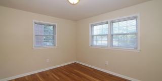 6623 HUNTSMAN Boulevard Gallery 22