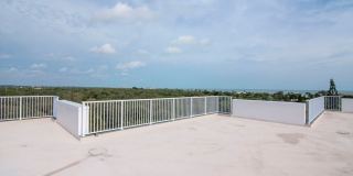 935 E Causeway Boulevard Gallery 21