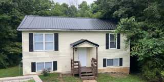 Spacious 4 bedroom Home conveniently located right off of I44 Gallery 1