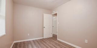 307 Willard Avenue Gallery 8