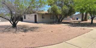 Available June, 2026  ASU   REMODELED -  5BR/2BA HOUSE SWIMMING POOL, BUILT IN FIRE-PIT,  BEAUTIFUL HOME , TILE FLOORS Gallery 1