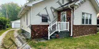 Two Bedroom Home - East Side Location Gallery 1