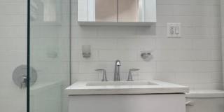 211 East 76th Street Gallery 6