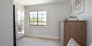 Exquisite Tree Section Home with A/C Gallery 22