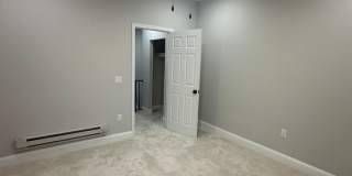 Beautiful Newly Renovated 4 Bedroom Home Now Available in Belmont!!! Gallery 15