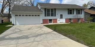6507 Laurel Ln NE - Cedar Rapids, IA Gallery 1