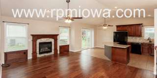 ESTABLISHED NEIGHBORHOOD!!! 4 Bedroom, 3 Bath Home in Ankeny Gallery 5