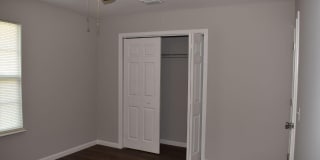 4006 E 11th Street unit: C Gallery 6