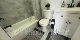 1756 East North Avenue Gallery 17