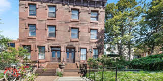 2309 GREEN Street Gallery 11