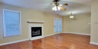 5532 NE Robmont Drive Gallery 23