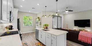 5054 SAN MARTINO Drive Gallery 17