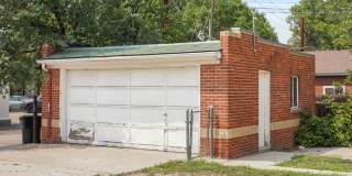 Recently Updated 4-Bedroom Near DU – Utilities Included + Garage Available Gallery 21