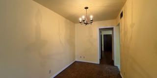 Mesa 2 Bedroom 1 Bath in Triplex Building Gallery 10