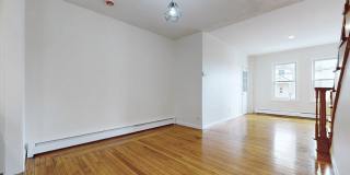 112 Greenwood Street Gallery 6