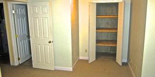 Pre-Lease 4 Bedroom 3.5 Bath Townhouse. Gallery 14