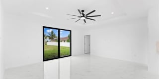 1236 NW 25th Place Gallery 27