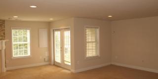 47567 ROYAL BURNHAM Terrace Gallery 22