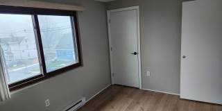 19 Maple Street Gallery 8
