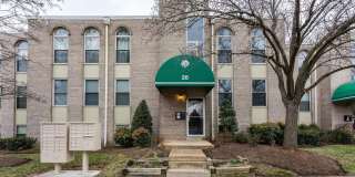 26 CANTERBURY Square unit: 202 Gallery 20