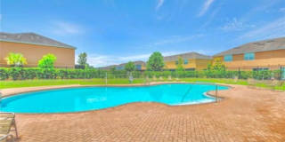 Beautiful 3 Bedroom Townhouse with AMENITIES GALORE- 18 MINS FROM DOWNTOWN TAMPA Gallery 31