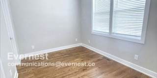 2116 Courtney Avenue Gallery 13