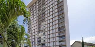 2 Bed 1.5 Bath in Makiki Towers 2 Bed 1.5 Bath in Makiki Towers Gallery 1