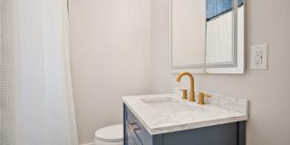 Beautiful 3BR house- perfect roommate set up! 1/2 price security deposit with qualified application Gallery 23