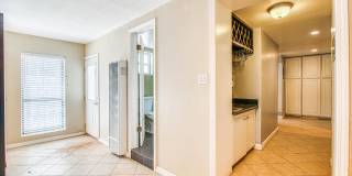 1701 ELM Street Gallery 80