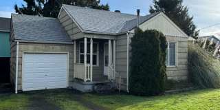 2 Bedroom ~ 1 Bathroom House in SW Corvallis Gallery 1
