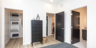 Library Park Apartment Gallery 22