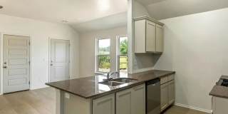 Move-In Ready 2-Bed Home | Garage + Pet Friendly Gallery 7