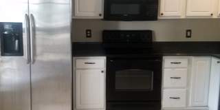 Lovely Townhome in Southeast Columbia Gallery 4