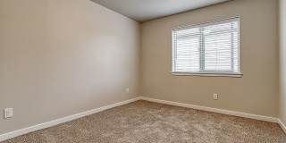 3 Bedroom/2.5 Bath With Fenced Backyard, W/D Included, and AC! 3 Bedroom/2.5 Bath With Fenced Backyard, W/D Included, and AC! Gallery 19