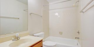 9548 FOX HOLLOW Gallery 28