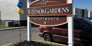 Windsor Gardens Gallery 23