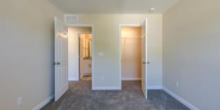 203 Dixon Circle Gallery 22
