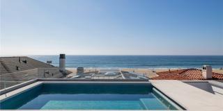 2428 The Strand Gallery 48