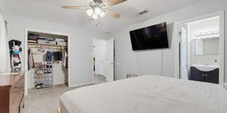 902 Lynn Ln. Gallery 12