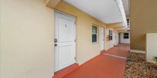7801 Ridgewood Avenue Gallery 5