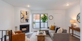 Renovated Townhome in E Walnut Hills Gallery 5